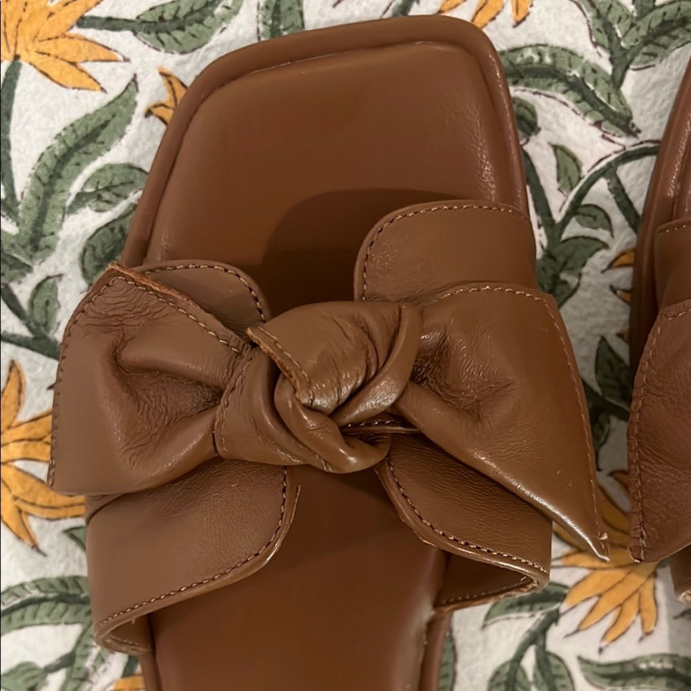 Steve Madden Brown Sandals - Picture 2 of 4